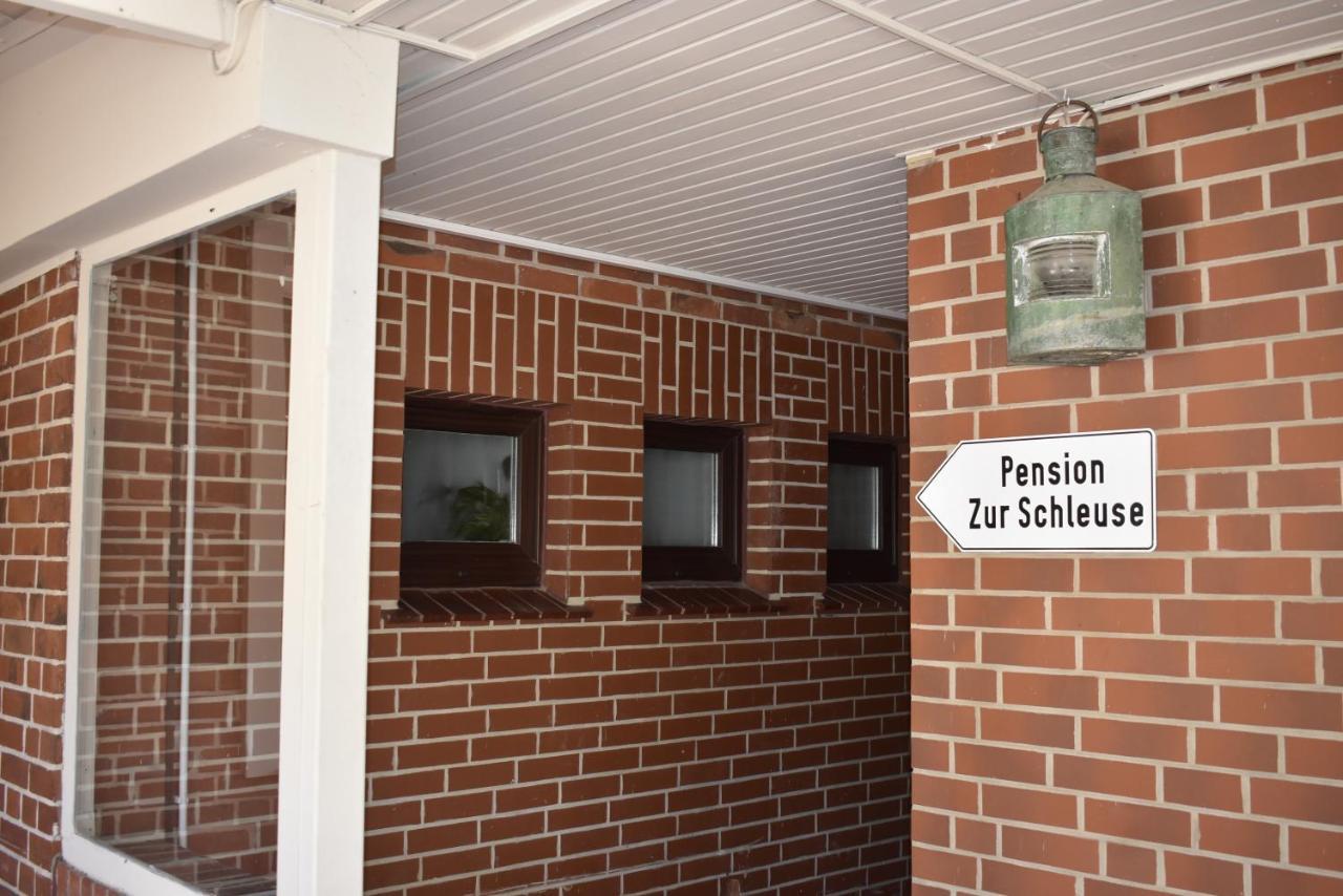 Pension Zur Schleuse Garni Am Elbe Luebeck - Kanal In Witzeeze Exteriör bild