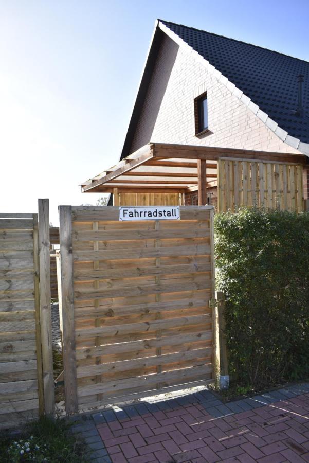 Pension Zur Schleuse Garni Am Elbe Luebeck - Kanal In Witzeeze Exteriör bild